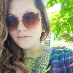 Meet your Posher, Paige